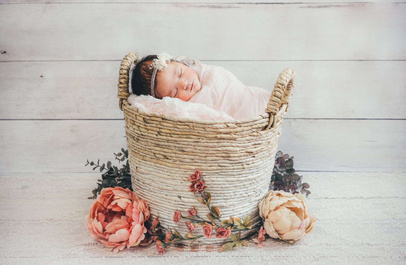 Baby & Newborn by Hazel Moments